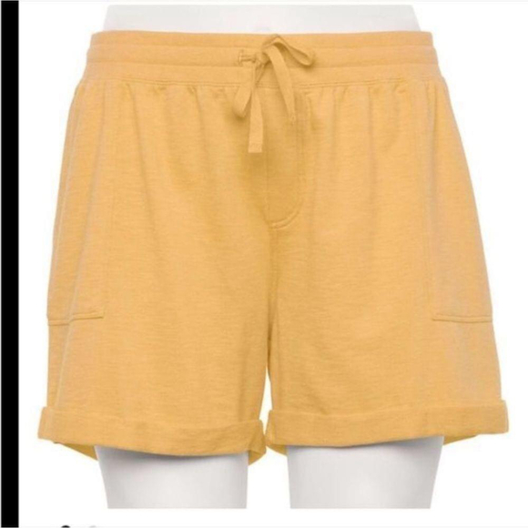 Sonoma Pants - Sonoma Goods For Life midrise shorts Woman’s size 4X cider yellow pockets